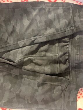 lululemon athletica Women's Cropped Camo Leggings in Olive Gray